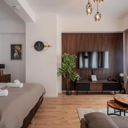 Staydia Zentrales Nahe Muenzplatz דירה קובלנץ