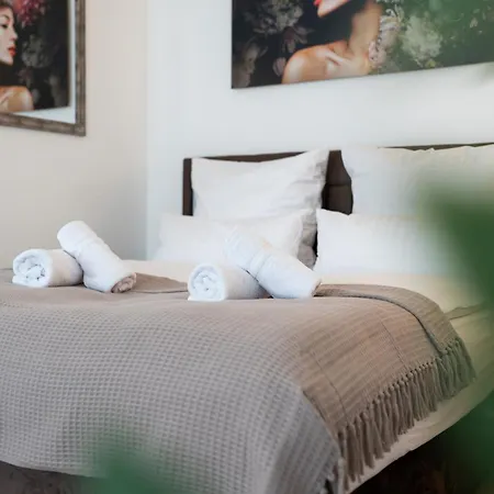 Staydia Zentrales Nahe Muenzplatz דירה